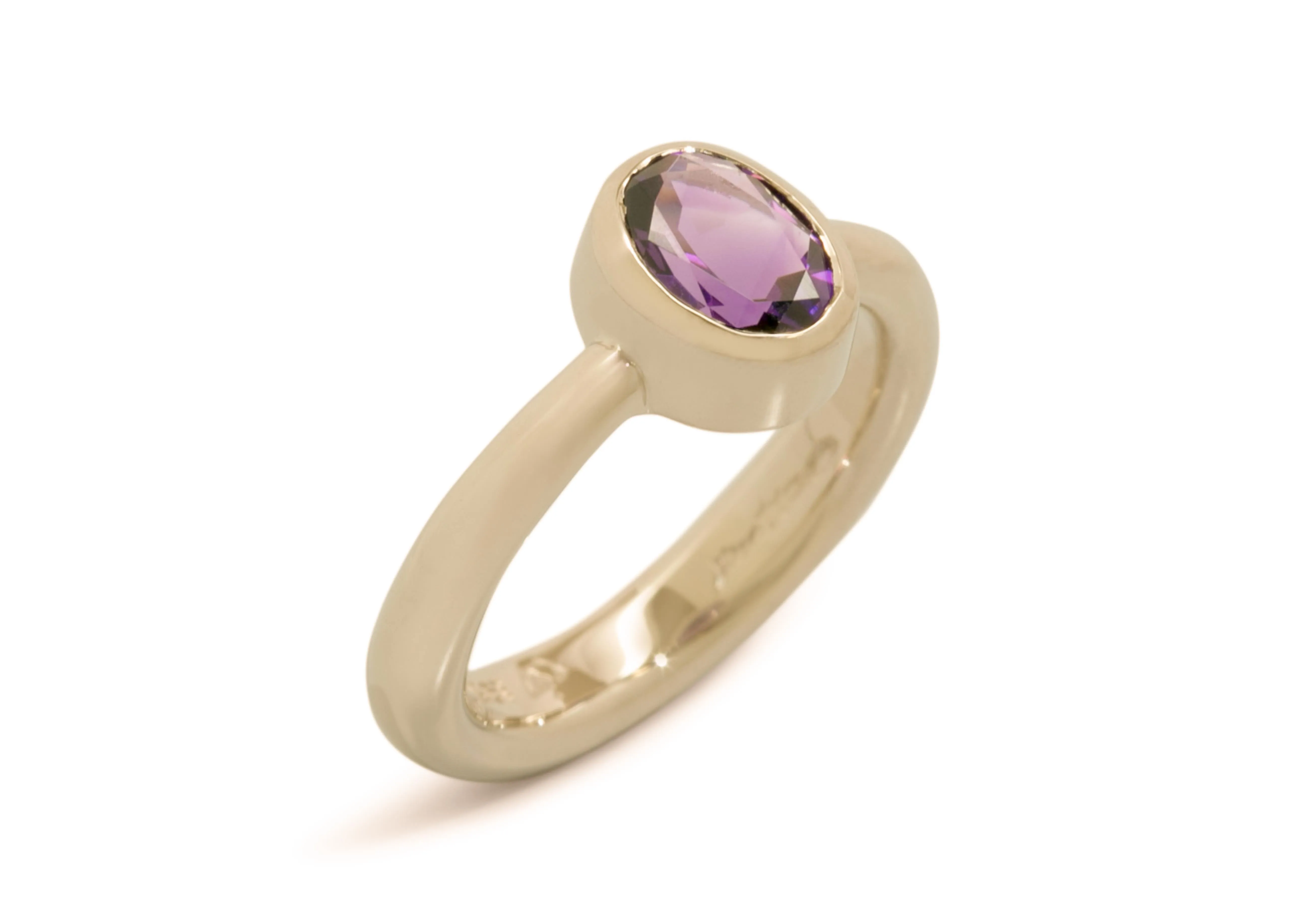 9ct Gold Dress Ring with Amethyst