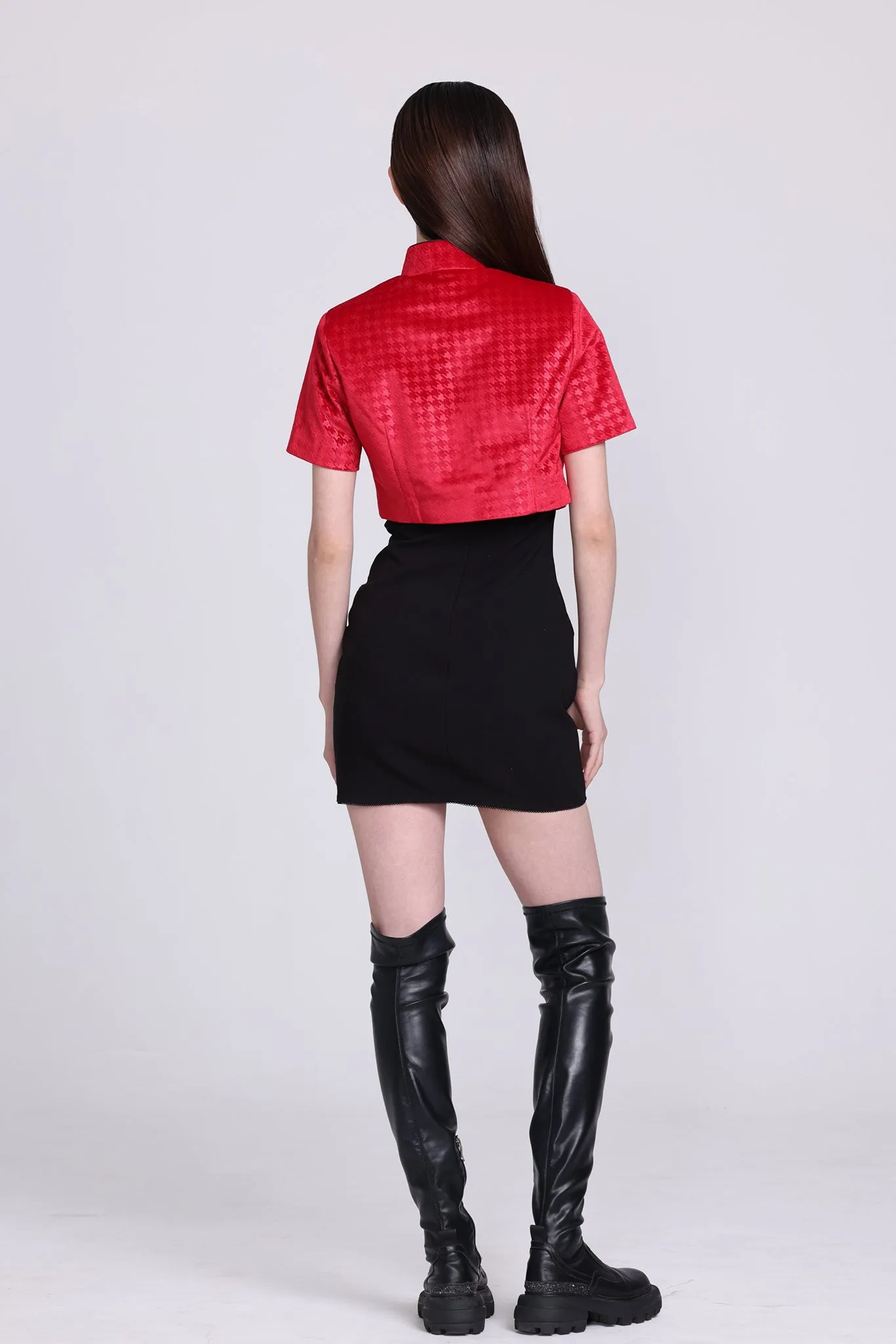 PERLA Houndstooth Vvt Short Slv Cropped Jkt (Red)