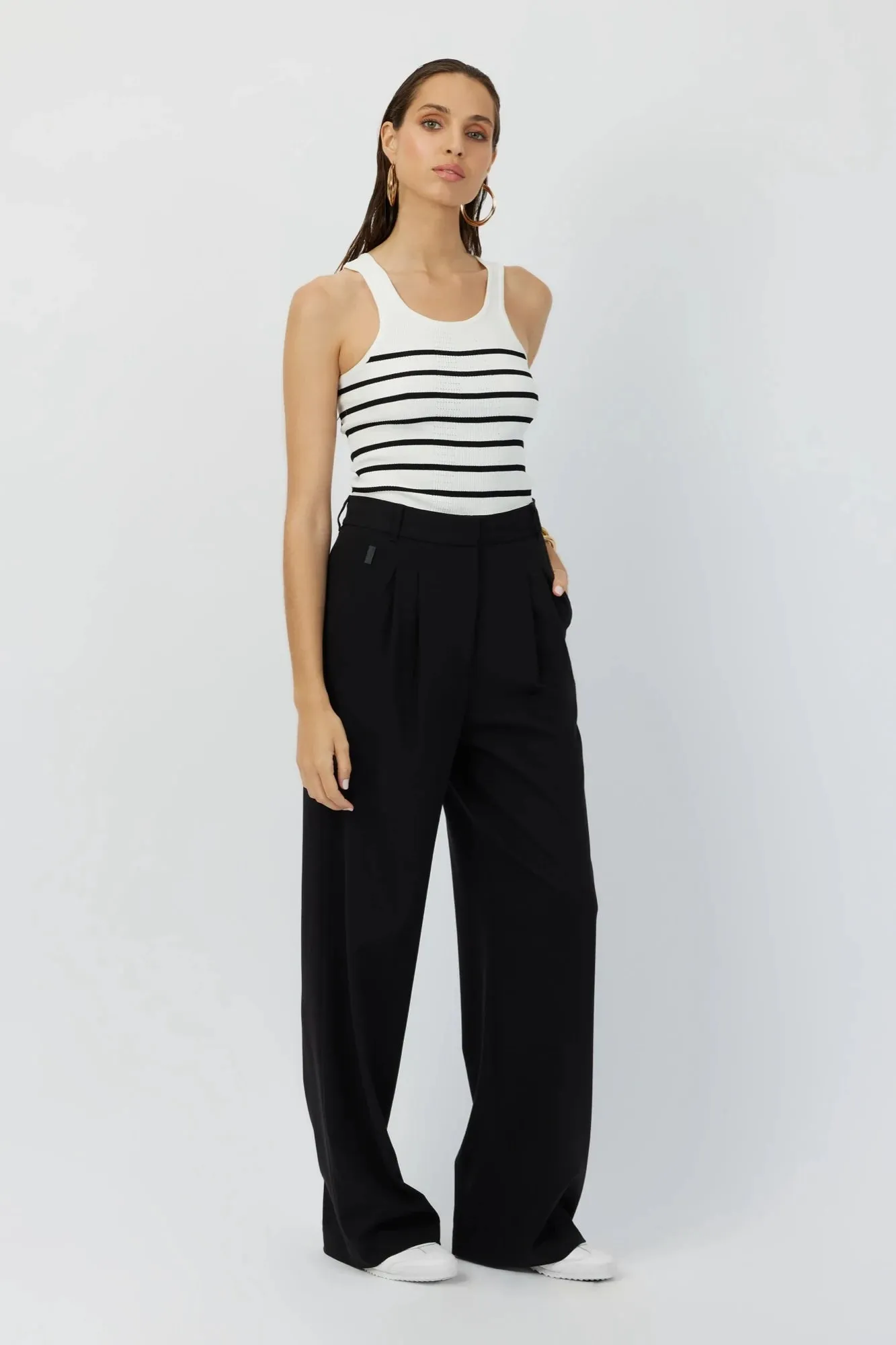 The Maccaden - Black Pleated Viscose Trouser