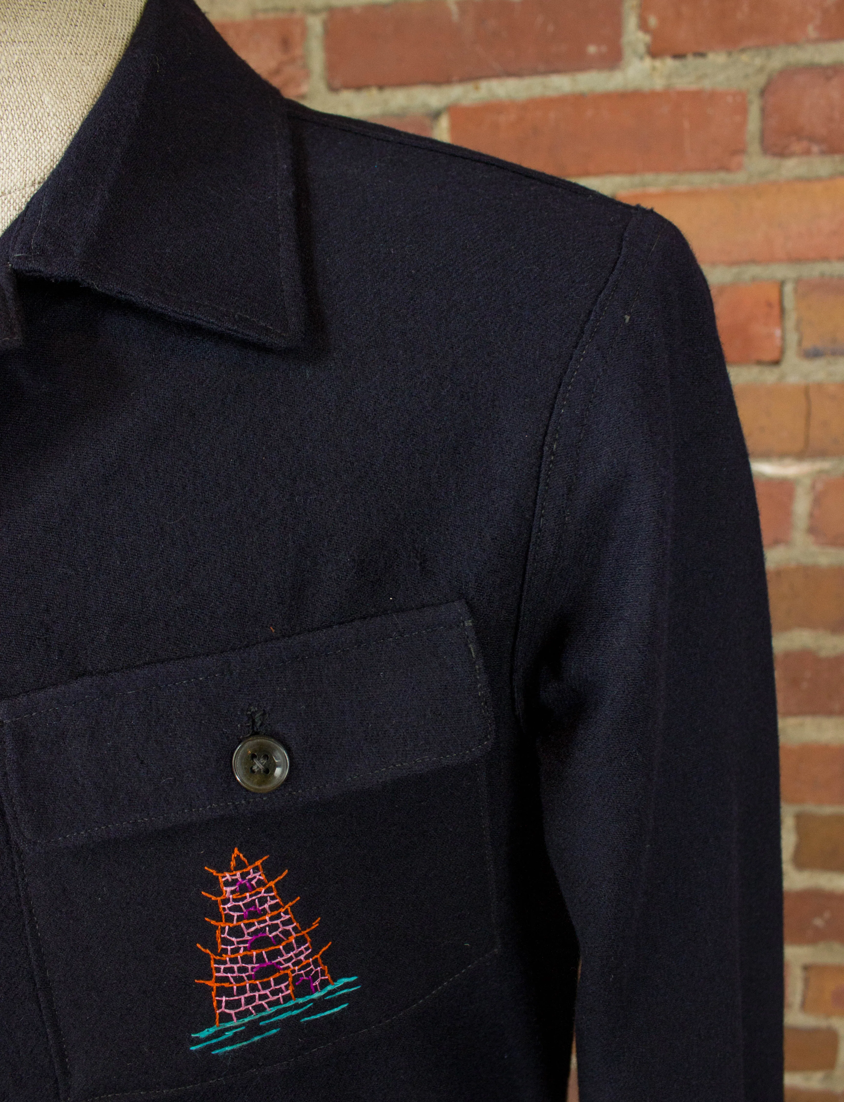 Vintage Shanghai China Cropped Wool Souvenir jacket 1946 Navy Blue Embroidered Dragons Small