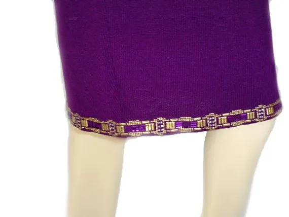 *VINTAGE ST. JOHN EVENING SANTANA KNIT ADORNED WITH SPARKLING PAILETTES AND RHINESTONES KNIT EVENING DRESS IN PLUM BEAUTIFUL